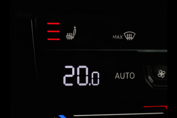 Volkswagen Passat 1.4 TSI PHEV GTE | Stoelverwarming | Trekhaak | Massage | 360 Camera | Stuurverwarming | Adaptive cruise | Matrix LED | Carplay | Navigatie | Parkeerhulp | Plug In