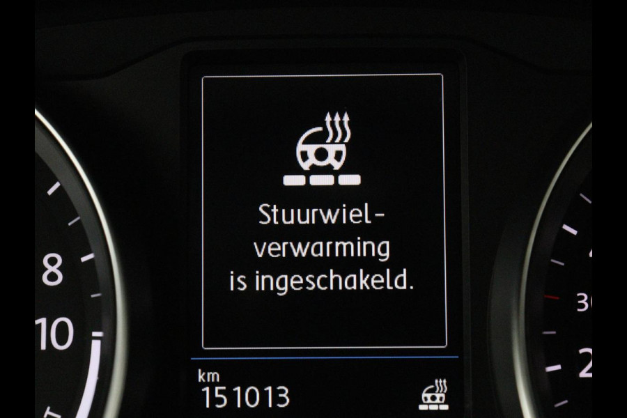 Volkswagen Passat 1.4 TSI PHEV GTE | Stoelverwarming | Trekhaak | Massage | 360 Camera | Stuurverwarming | Adaptive cruise | Matrix LED | Carplay | Navigatie | Parkeerhulp | Plug In