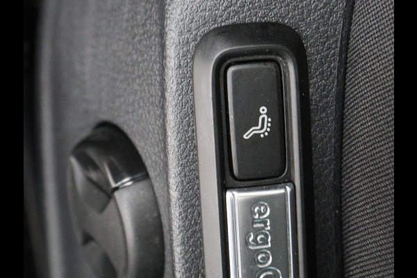 Volkswagen Passat 1.4 TSI PHEV GTE | Stoelverwarming | Trekhaak | Massage | 360 Camera | Stuurverwarming | Adaptive cruise | Matrix LED | Carplay | Navigatie | Parkeerhulp | Plug In