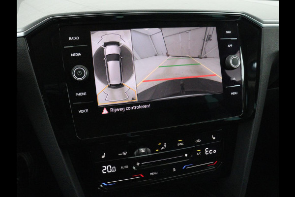 Volkswagen Passat 1.4 TSI PHEV GTE | Stoelverwarming | Trekhaak | Massage | 360 Camera | Stuurverwarming | Adaptive cruise | Matrix LED | Carplay | Navigatie | Parkeerhulp | Plug In