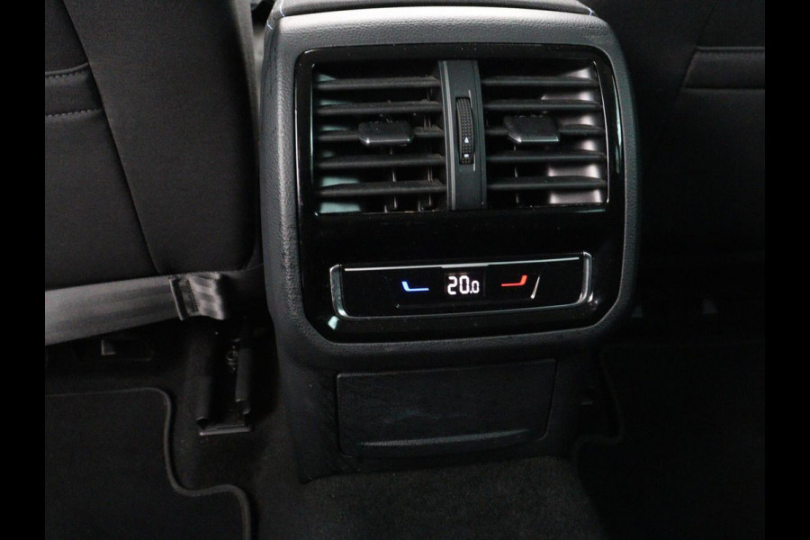 Volkswagen Passat 1.4 TSI PHEV GTE | Stoelverwarming | Trekhaak | Massage | 360 Camera | Stuurverwarming | Adaptive cruise | Matrix LED | Carplay | Navigatie | Parkeerhulp | Plug In