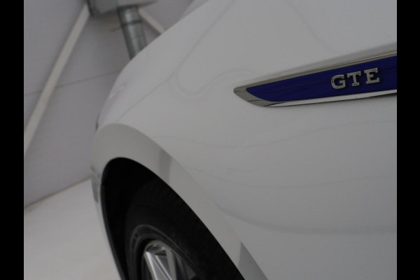 Volkswagen Passat 1.4 TSI PHEV GTE | Stoelverwarming | Trekhaak | Massage | 360 Camera | Stuurverwarming | Adaptive cruise | Matrix LED | Carplay | Navigatie | Parkeerhulp | Plug In
