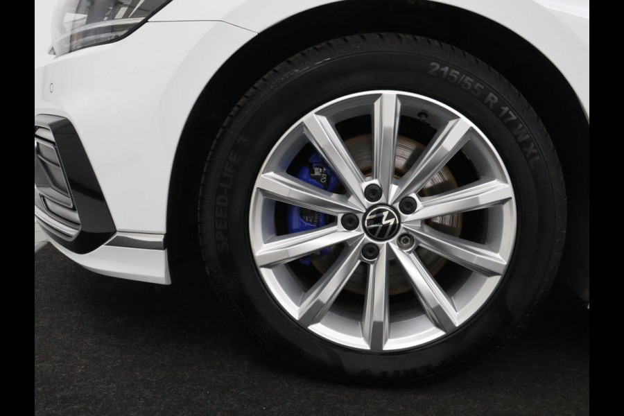 Volkswagen Passat 1.4 TSI PHEV GTE | Stoelverwarming | Trekhaak | Massage | 360 Camera | Stuurverwarming | Adaptive cruise | Matrix LED | Carplay | Navigatie | Parkeerhulp | Plug In