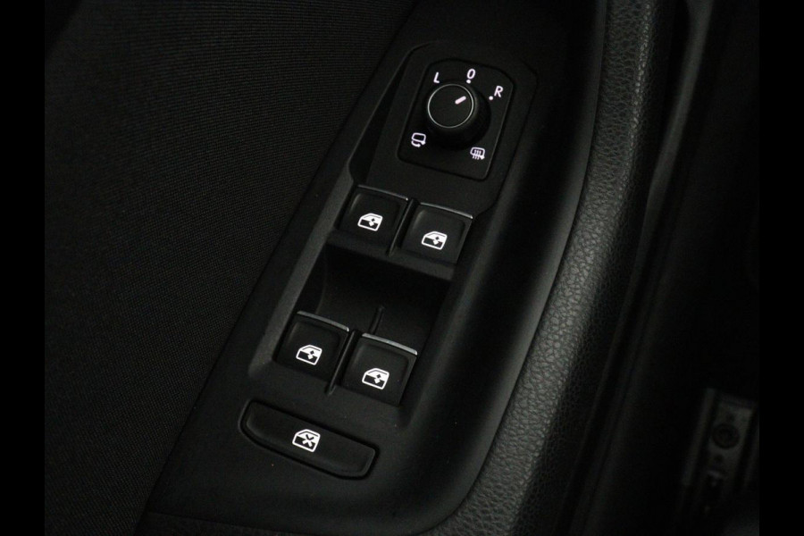 Volkswagen Passat 1.4 TSI PHEV GTE | Stoelverwarming | Trekhaak | Massage | 360 Camera | Stuurverwarming | Adaptive cruise | Matrix LED | Carplay | Navigatie | Parkeerhulp | Plug In