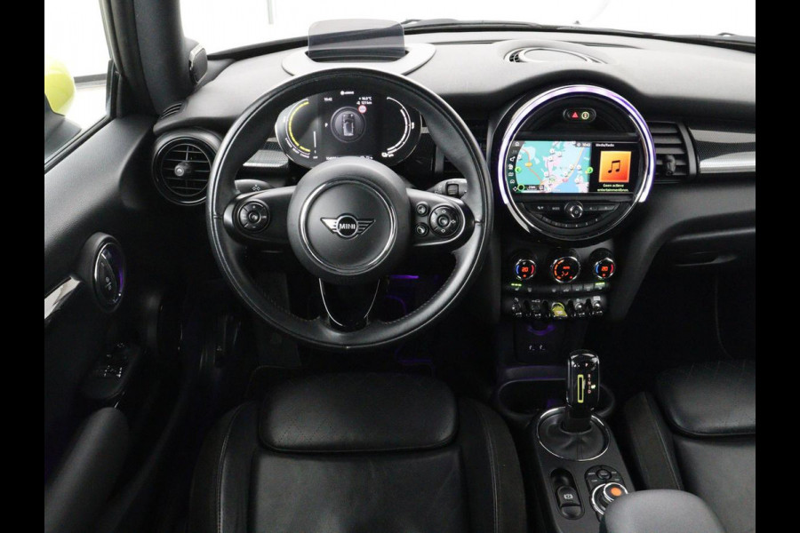 MINI Mini Electric Charged 33 kWh | Leder | Stoelverwarming | Head-Up | Camera | Carplay | Harman/Kardon | Full LED | Navigatie | Climate control | Bluetooth | Cruise control | Parkeerhulp