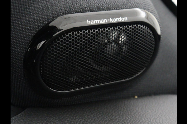 MINI Mini Electric Charged 33 kWh | Leder | Stoelverwarming | Head-Up | Camera | Carplay | Harman/Kardon | Full LED | Navigatie | Climate control | Bluetooth | Cruise control | Parkeerhulp