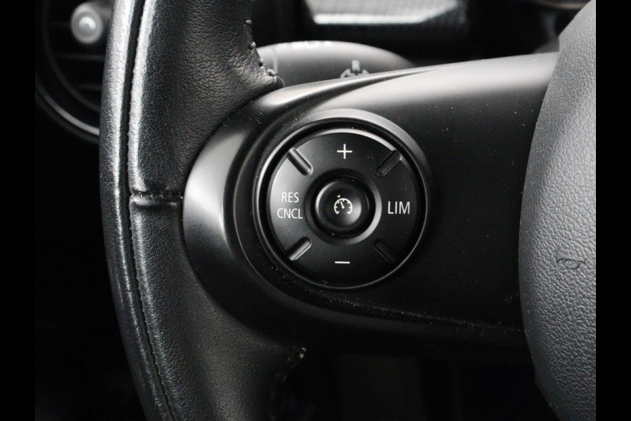 MINI Mini Electric Charged 33 kWh | Leder | Stoelverwarming | Head-Up | Camera | Carplay | Harman/Kardon | Full LED | Navigatie | Climate control | Bluetooth | Cruise control | Parkeerhulp