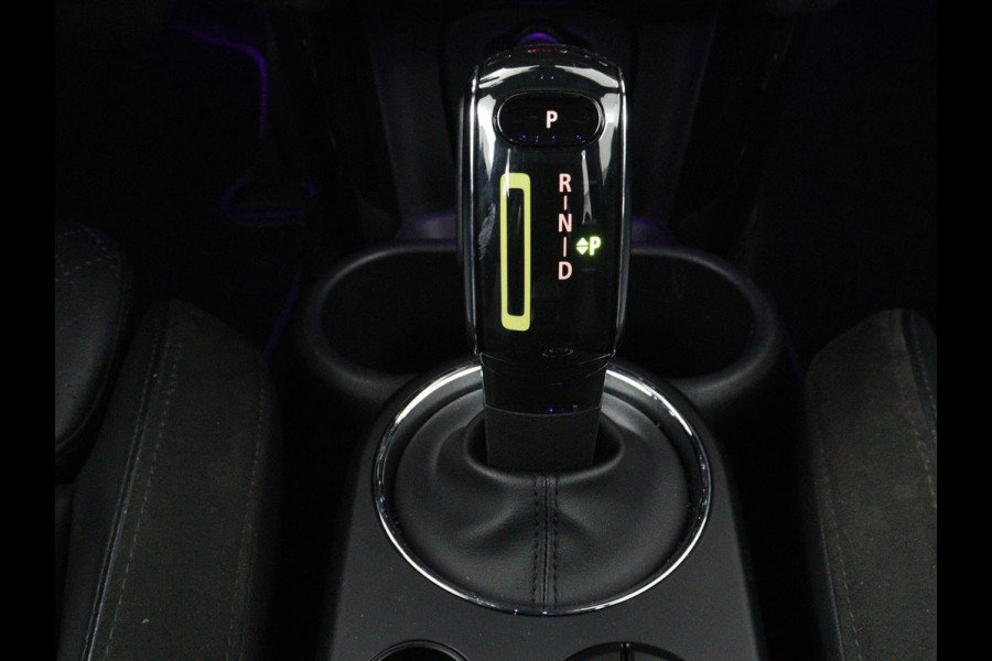 MINI Mini Electric Charged 33 kWh | Leder | Stoelverwarming | Head-Up | Camera | Carplay | Harman/Kardon | Full LED | Navigatie | Climate control | Bluetooth | Cruise control | Parkeerhulp