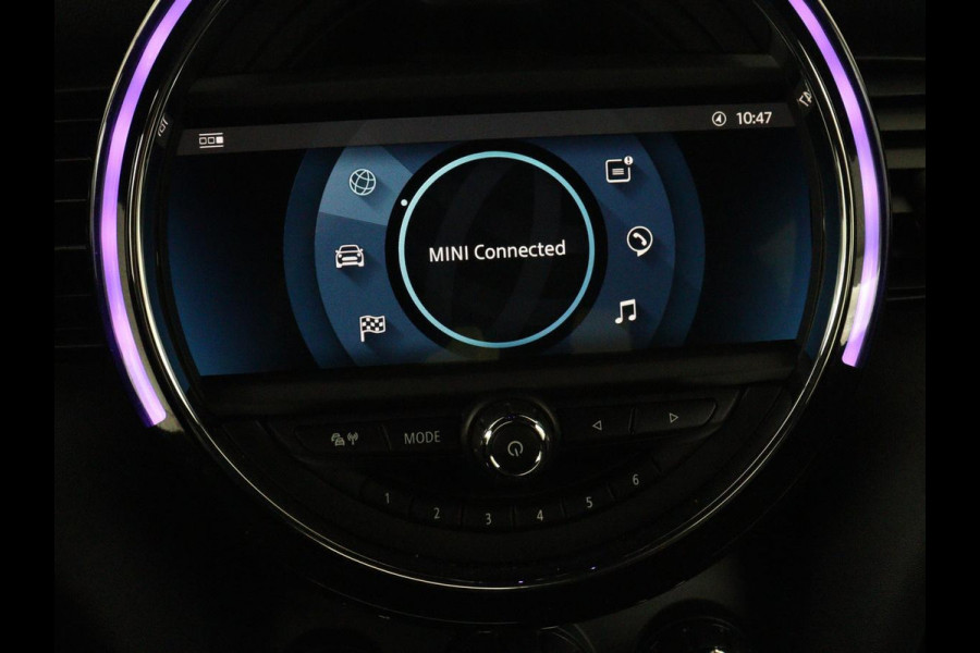 MINI Mini Electric Charged 33 kWh | Leder | Stoelverwarming | Head-Up | Camera | Carplay | Harman/Kardon | Full LED | Navigatie | Climate control | Bluetooth | Cruise control | Parkeerhulp