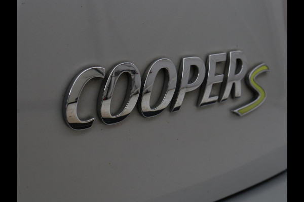 MINI Mini Electric Charged 33 kWh | Leder | Stoelverwarming | Head-Up | Camera | Carplay | Harman/Kardon | Full LED | Navigatie | Climate control | Bluetooth | Cruise control | Parkeerhulp