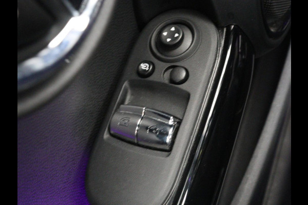 MINI Mini Electric Charged 33 kWh | Leder | Stoelverwarming | Head-Up | Camera | Carplay | Harman/Kardon | Full LED | Navigatie | Climate control | Bluetooth | Cruise control | Parkeerhulp