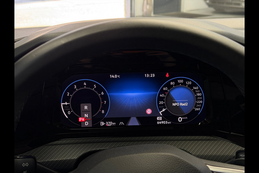 Volkswagen Golf 1.5 eTSI 3x R-Line CarPlay Camera