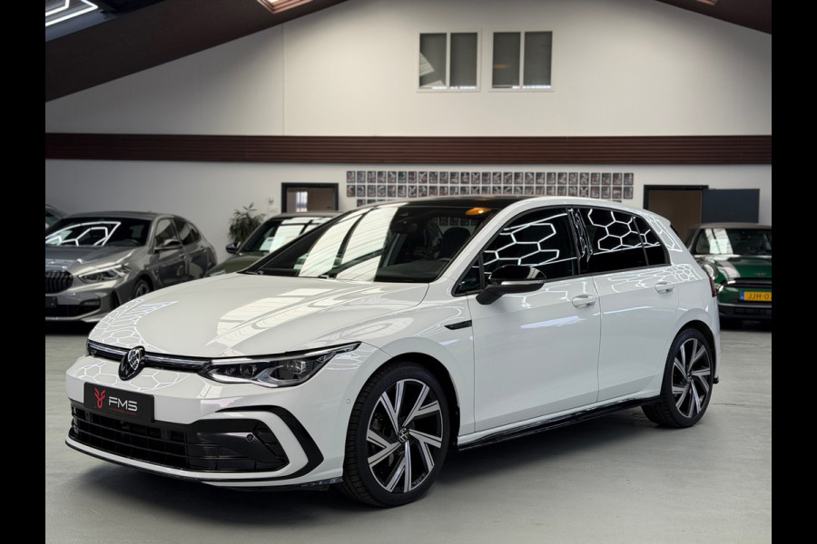 Volkswagen Golf 1.5 eTSI 3x R-Line CarPlay Camera