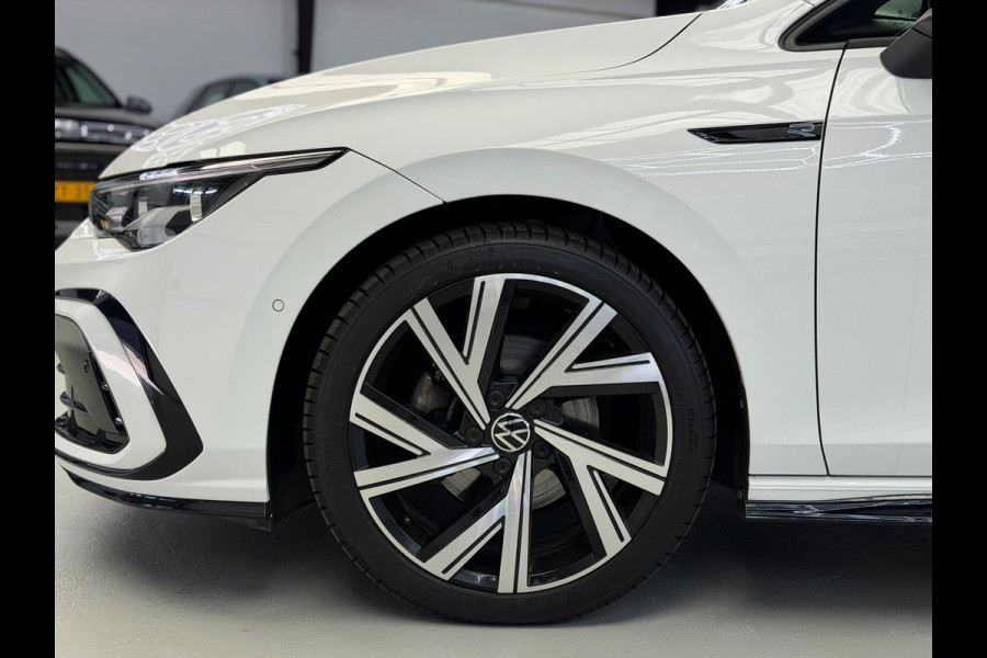 Volkswagen Golf 1.5 eTSI 3x R-Line CarPlay Camera