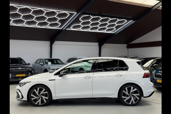 Volkswagen Golf 1.5 eTSI 3x R-Line CarPlay Camera