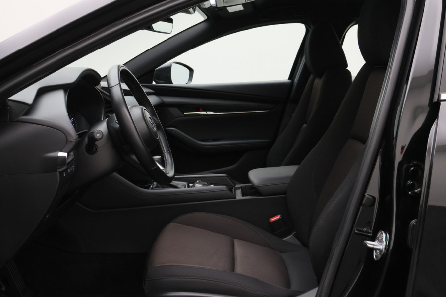 Mazda 3 2.0 e-SkyActiv-X M Hybrid 186 Comfort Camera, Head-Up, ACC, Apple Carplay, Stuur-/Stoelverw., Trekhaak