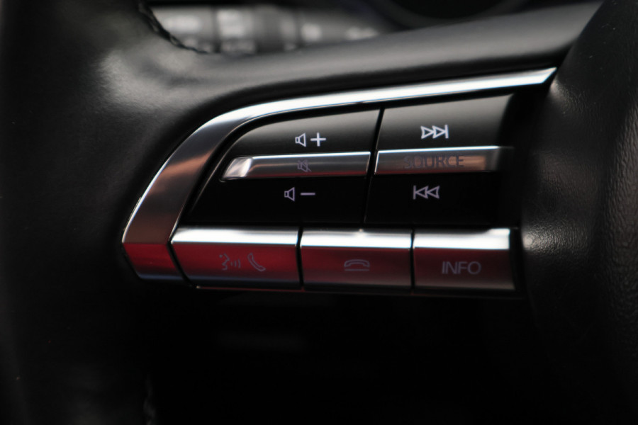 Mazda 3 2.0 e-SkyActiv-X M Hybrid 186 Comfort Camera, Head-Up, ACC, Apple Carplay, Stuur-/Stoelverw., Trekhaak