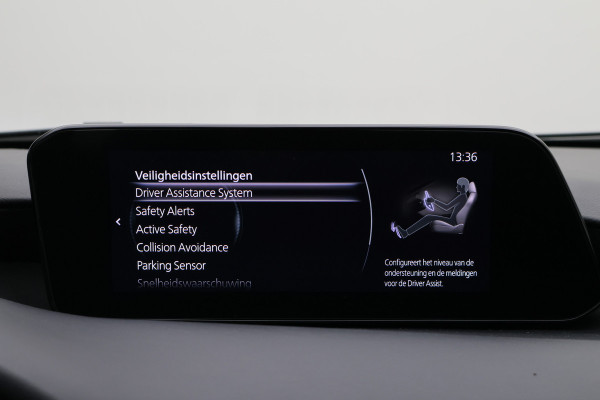 Mazda 3 2.0 e-SkyActiv-X M Hybrid 186 Comfort Camera, Head-Up, ACC, Apple Carplay, Stuur-/Stoelverw., Trekhaak