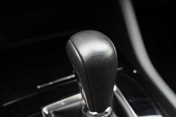 Mazda 3 2.0 e-SkyActiv-X M Hybrid 186 Comfort Camera, Head-Up, ACC, Apple Carplay, Stuur-/Stoelverw., Trekhaak