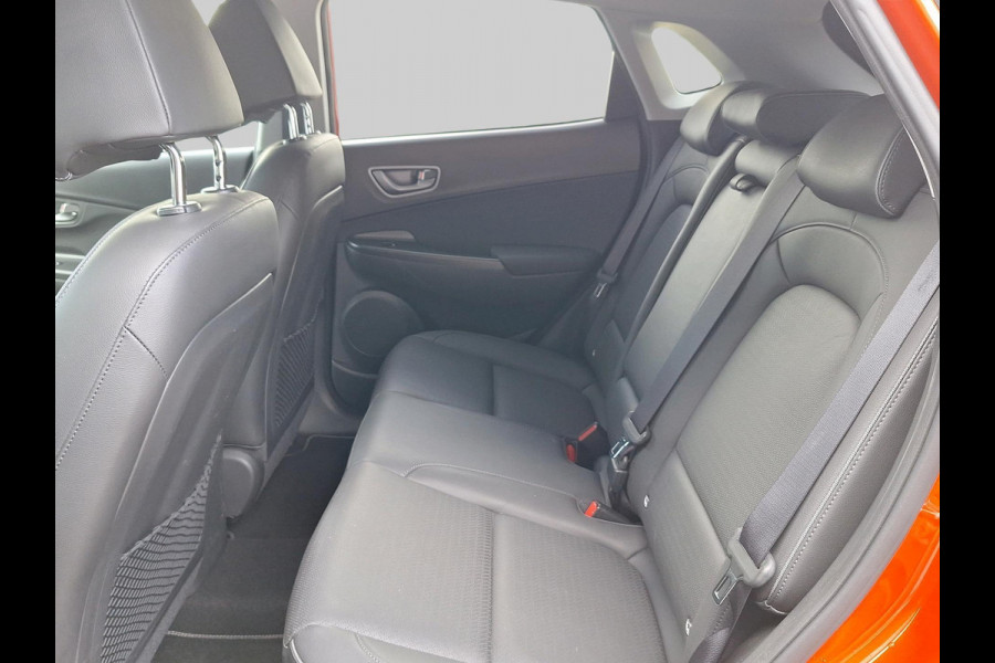 Hyundai Kona EV Premium 64 kWh Incl. Elektrisch verstelbare stoelen | Elektrisch bedienbare achterklep | Warmtepomp