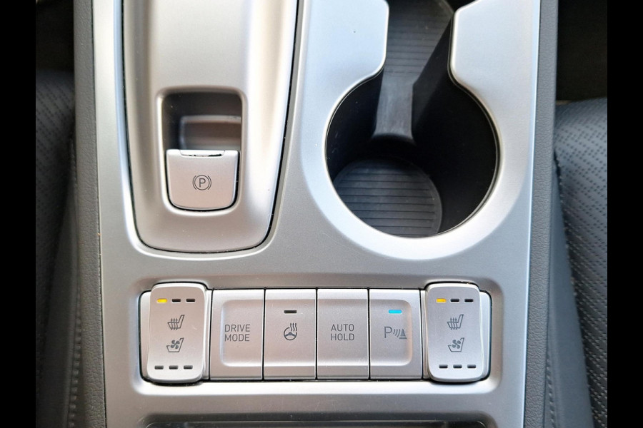 Hyundai Kona EV Premium 64 kWh Incl. Elektrisch verstelbare stoelen | Elektrisch bedienbare achterklep | Warmtepomp