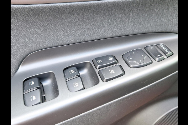 Hyundai Kona EV Premium 64 kWh Incl. Elektrisch verstelbare stoelen | Elektrisch bedienbare achterklep | Warmtepomp