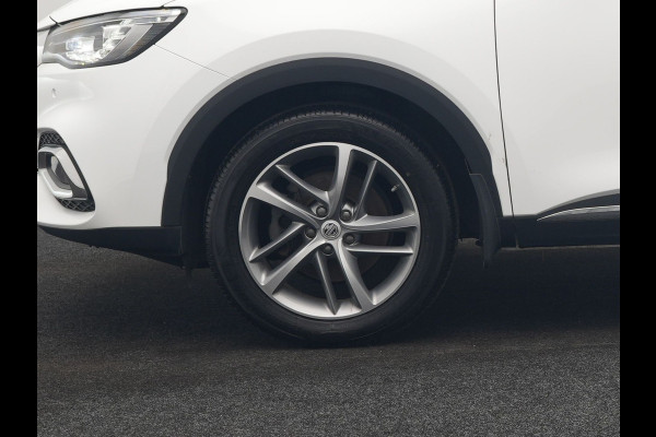 MG EHS 1.5 TGDI Luxury PHEV 258pk Dealer O.H | Panodak | Adaptive Cruise | 360 Camera | Sfeerverlichting | Lederen Sportstoelen Verwarmd | Apple Carplay | Keyless | LED Koplampen | Virtual | Navigatie | DAB | Plug In Hybrid |