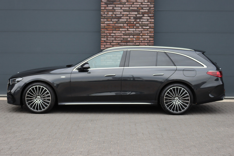 Mercedes-Benz E-Klasse Estate 300 e AMG Line | Luchtvering | Hyperscreen | Stoelventilatie | Distronic+ | Massage | Digital Light | Trekhaak | Surround Camera | Nappa Leder | Burmester | Keyless Go | Vlakkenverwarming |