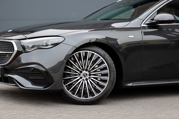 Mercedes-Benz E-Klasse Estate 300 e AMG Line | Luchtvering | Hyperscreen | Stoelventilatie | Distronic+ | Massage | Digital Light | Trekhaak | Surround Camera | Nappa Leder | Burmester | Keyless Go | Vlakkenverwarming |