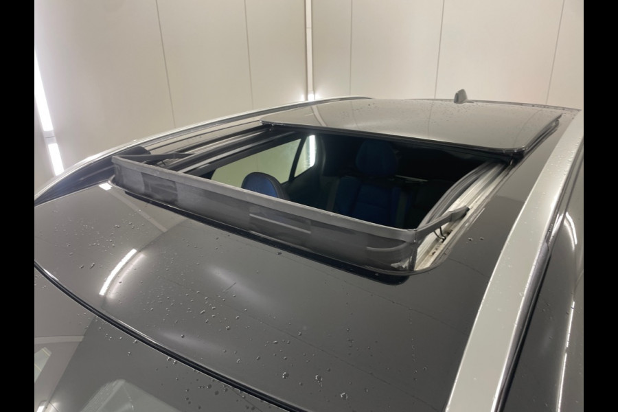 Lynk & Co 01 1.5 PHEV 360° Zwarte hemel Adapt.cruise Stoelverw. Carplay