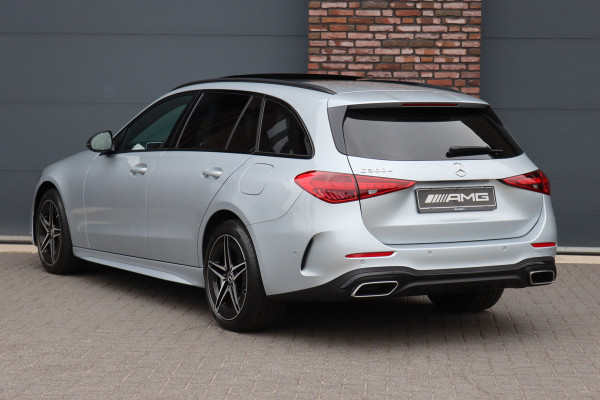 Mercedes-Benz C-Klasse Estate 300 e AMG Line Aut9 | Panoramadak | Trekhaak | Leder | Camera | Sfeerverlichting | Dodehoekassistent | Stoelverwarming | Advanced Sound System | High Perf. LED |