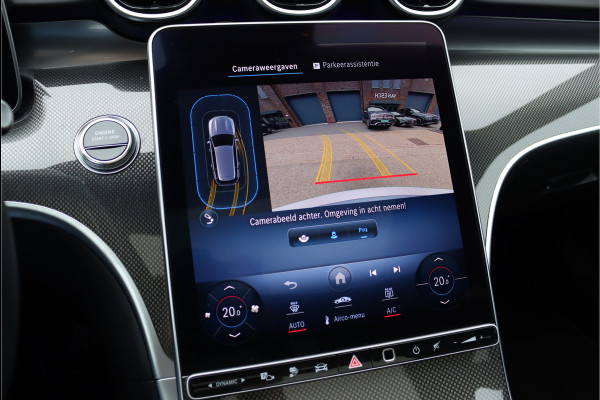 Mercedes-Benz C-Klasse Estate 300 e AMG Line Aut9 | Panoramadak | Trekhaak | Leder | Camera | Sfeerverlichting | Dodehoekassistent | Stoelverwarming | Advanced Sound System | High Perf. LED |