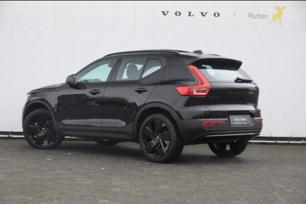Volvo XC40 B3 177PK Automaat Plus Black Edition / Adaptive cruise control / Elektrische stoelen / Harman Kardon audio / Pilot assist / BLIS / Stoel en stuur verwarming / Elektrische achterklep / Parkeersensoren met camera / Google infotainment