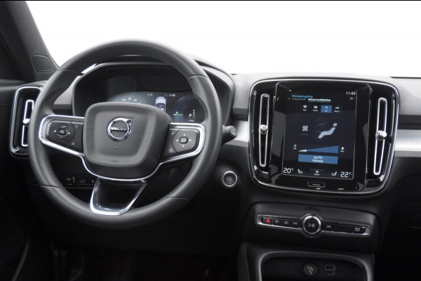 Volvo XC40 T4 211PK Automaat Plus Dark /  cruise control / Elektrische stoelen / Harman Kardon audio / Pilot assist / Stoel en stuur verwarming / Elektrische achterklep / Parkeersensoren met camera / Google infotainment