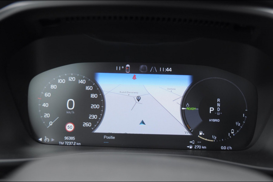 Volvo XC40 T4 211PK Automaat Plus Dark /  cruise control / Elektrische stoelen / Harman Kardon audio / Pilot assist / Stoel en stuur verwarming / Elektrische achterklep / Parkeersensoren met camera / Google infotainment