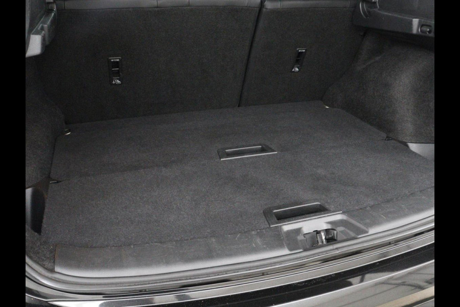 Nissan QASHQAI 1.3 DIG-T Tekna+ | Automaat | Panoramadak | Leder | Trekhaak | Stoelverwarming | 360 Camera | Adaptive cruise | Bose Sound | Navigatie | Carplay | Full LED |