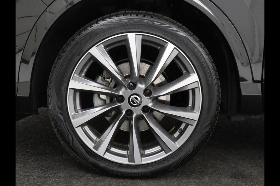 Nissan QASHQAI 1.3 DIG-T Tekna+ | Automaat | Panoramadak | Leder | Trekhaak | Stoelverwarming | 360 Camera | Adaptive cruise | Bose Sound | Navigatie | Carplay | Full LED |