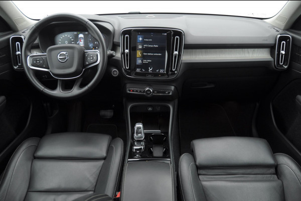 Volvo XC40 B4 211PK Automaat Inscription / Elektrische stoelen met geheugen / Keyless entry / Elektrische achterklep / Harman Kardon audio / Parkeersensoren met camera / stoel - en stuurwielverwarming /