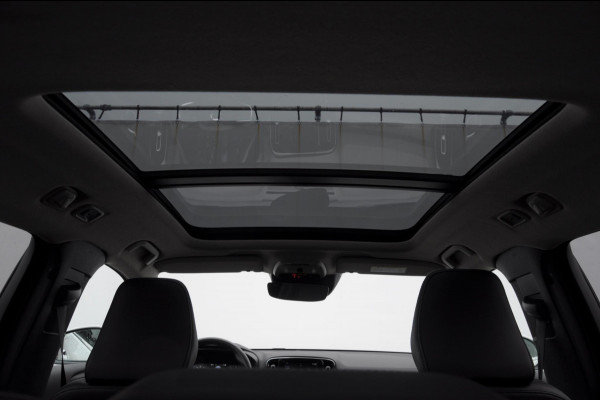 Volvo XC40 B4 211PK Automaat Inscription / Elektrische stoelen met geheugen / Keyless entry / Elektrische achterklep / Harman Kardon audio / Parkeersensoren met camera / stoel - en stuurwielverwarming /