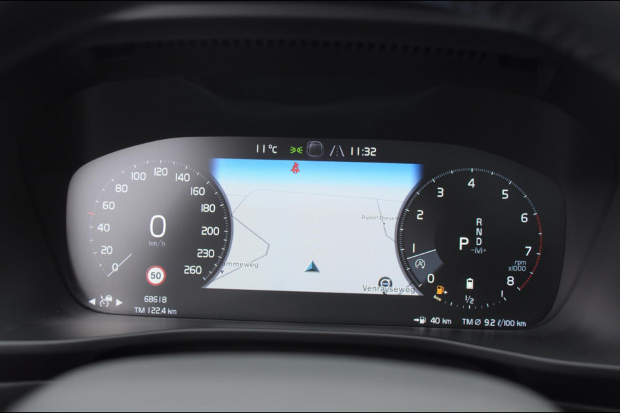 Volvo XC40 B4 211PK Automaat Inscription / Elektrische stoelen met geheugen / Keyless entry / Elektrische achterklep / Harman Kardon audio / Parkeersensoren met camera / stoel - en stuurwielverwarming /