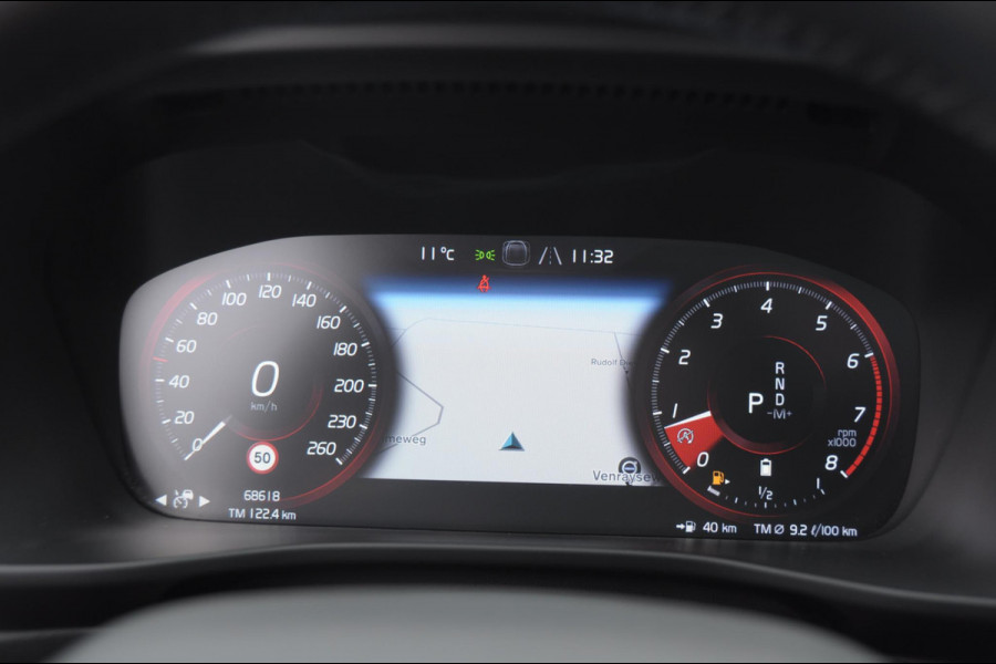 Volvo XC40 B4 211PK Automaat Inscription / Elektrische stoelen met geheugen / Keyless entry / Elektrische achterklep / Harman Kardon audio / Parkeersensoren met camera / stoel - en stuurwielverwarming /