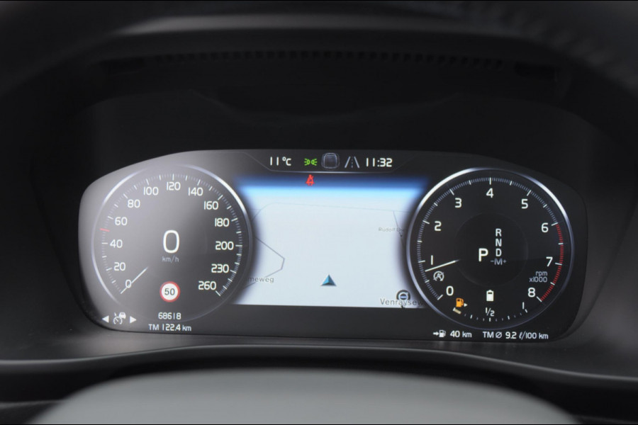 Volvo XC40 B4 211PK Automaat Inscription / Elektrische stoelen met geheugen / Keyless entry / Elektrische achterklep / Harman Kardon audio / Parkeersensoren met camera / stoel - en stuurwielverwarming /