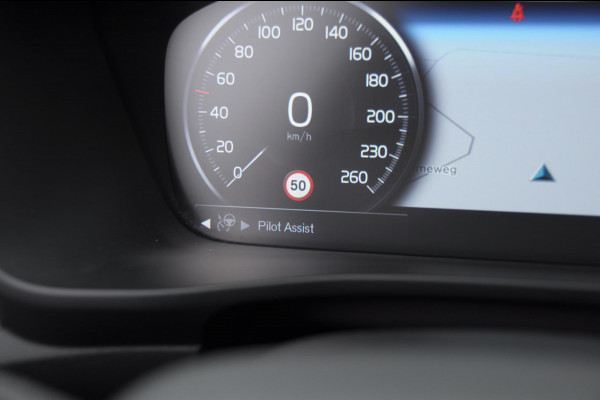 Volvo XC40 B4 211PK Automaat Inscription / Elektrische stoelen met geheugen / Keyless entry / Elektrische achterklep / Harman Kardon audio / Parkeersensoren met camera / stoel - en stuurwielverwarming /