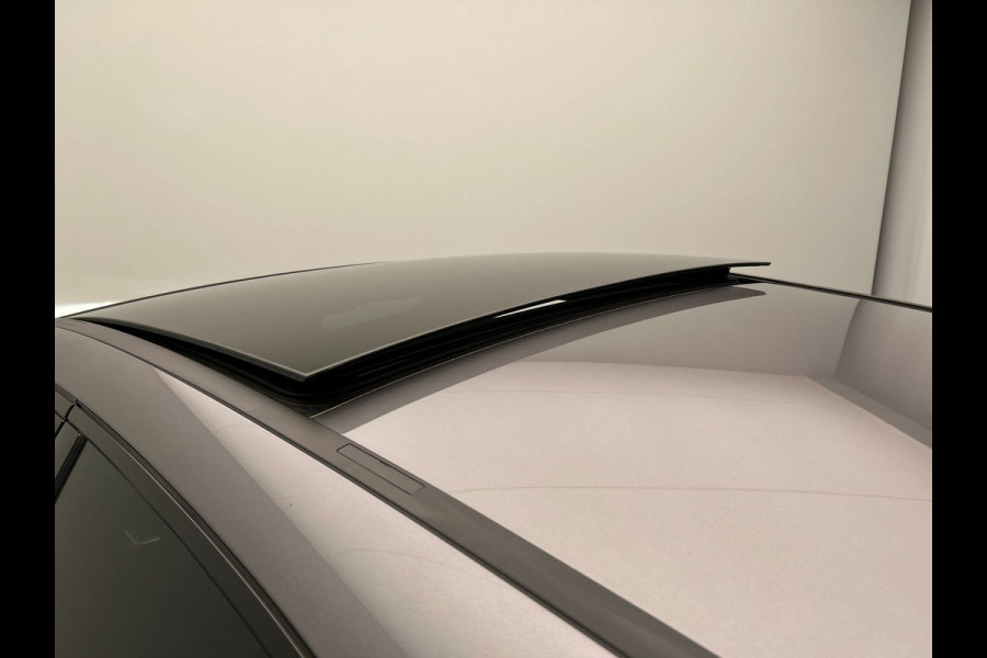 Mercedes-Benz A-Klasse 250 e AMG Line | Pano/Dak | Widescreen | Camera | Origineel NL | Trekhaak