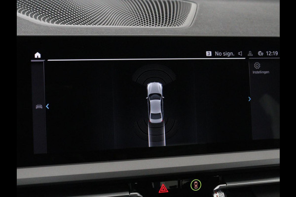 BMW 3-serie 330e Business Edition Plus | Sportstoelen | Leder | Adaptive cruise | Stoelverwarming | Carplay | Stuurverwarming | Navigatie | Parkeerhulp | Full LED | Live Cockpit | Individual Aventurinrot metallic | PHEV | Plug In