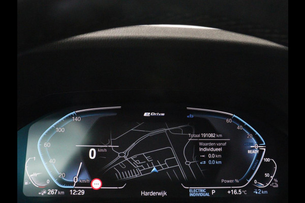 BMW 3-serie 330e Business Edition Plus | Sportstoelen | Leder | Adaptive cruise | Stoelverwarming | Carplay | Stuurverwarming | Navigatie | Parkeerhulp | Full LED | Live Cockpit | Individual Aventurinrot metallic | PHEV | Plug In