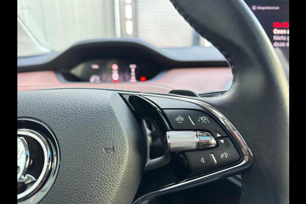 Škoda ENYAQ iV 80 | SOH: nnb | Panorama | Havana Leder | Trekhaak | Blindspot | Memory Seat |