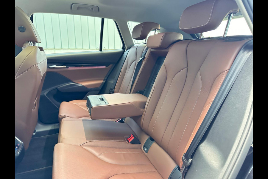 Škoda ENYAQ iV 80 | SOH: nnb | Panorama | Havana Leder | Trekhaak | Blindspot | Memory Seat |