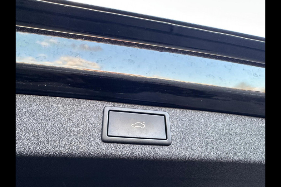 Škoda ENYAQ iV 80 | SOH: nnb | Panorama | Havana Leder | Trekhaak | Blindspot | Memory Seat |