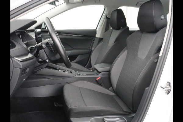 Škoda Octavia 1.4 TSI iV PHEV Business Edition | Adaptive cruise | Stuurverwarming | Carplay | Navigatie | Parkeerhulp | Full LED | Climate control | Plug In